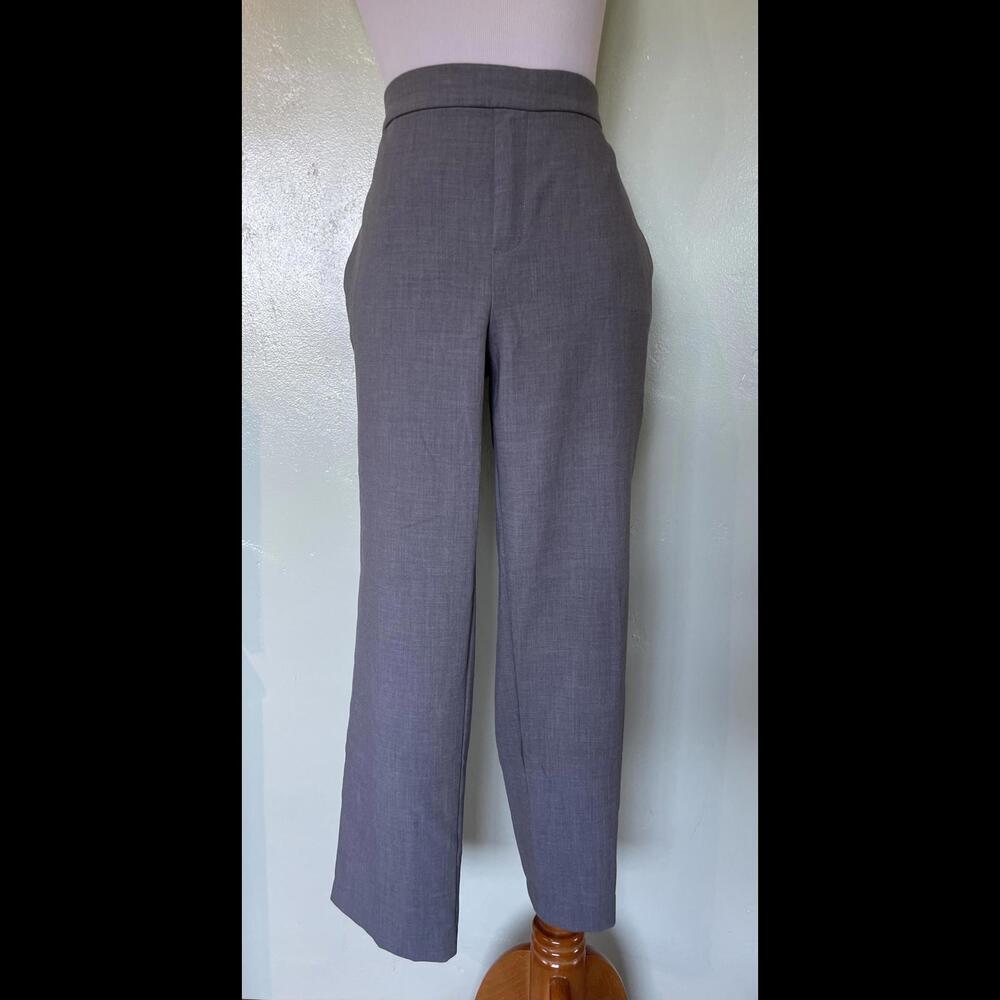 Old Navy Grey Cropped Pants Size 10 04-0237